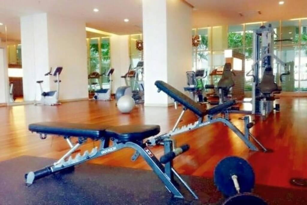 Cozy Regalia Kl 吉隆玻 Lrt & Ktm @1 Parking & Wifi Apartamento Kuala Lumpur Exterior foto