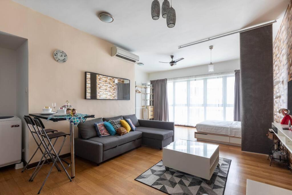 Cozy Regalia Kl 吉隆玻 Lrt & Ktm @1 Parking & Wifi Apartamento Kuala Lumpur Exterior foto